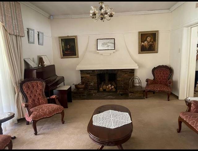 4 BEDROOM HOUSE FOR SALE IN VANDERBIJLPARK SW 5